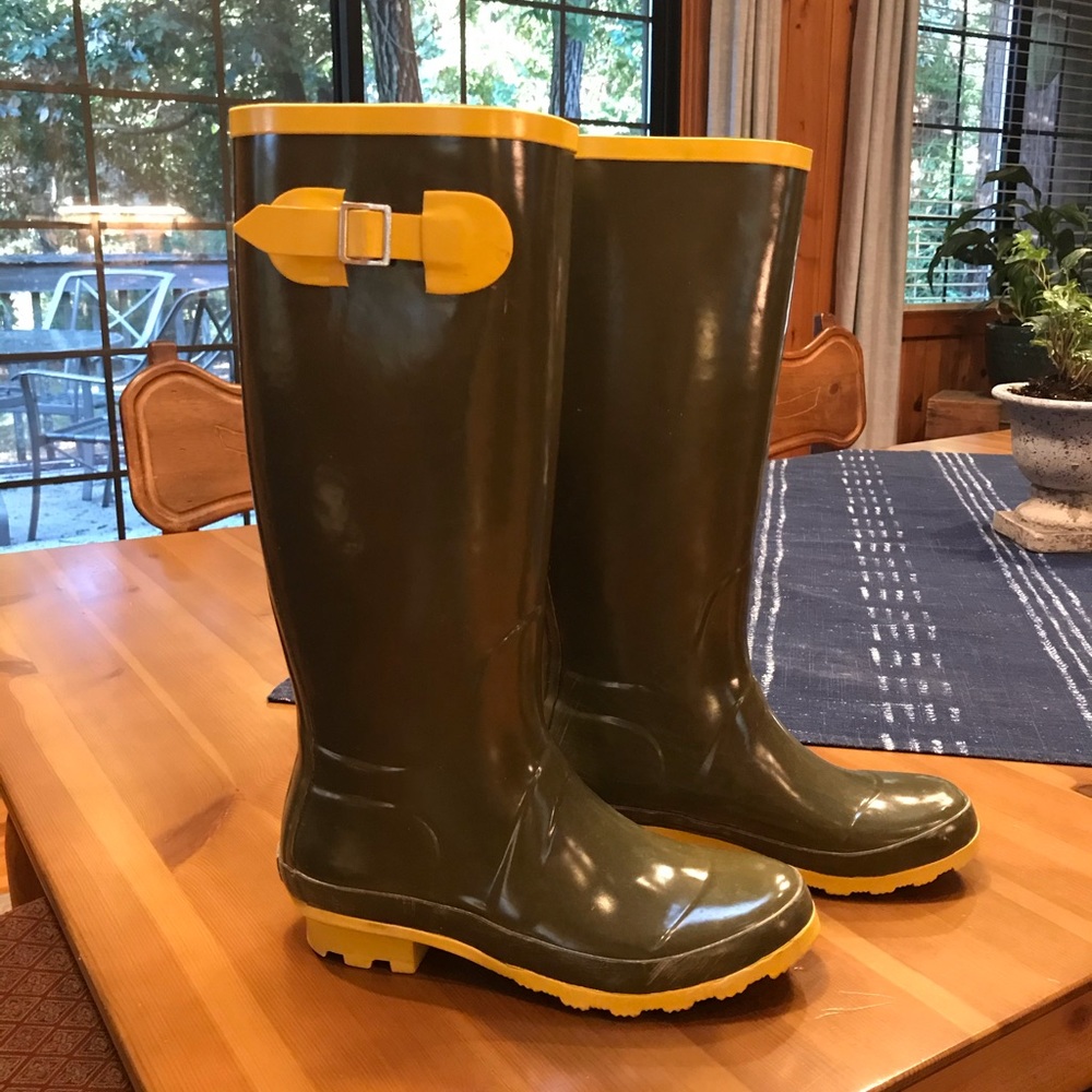 Rain boots